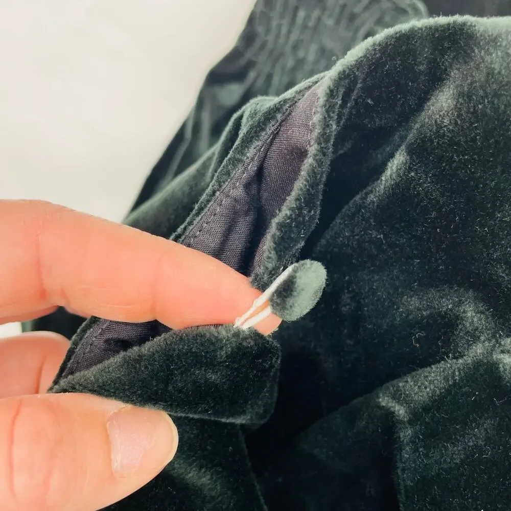 NWT Gabby Size 5 Black Velvet Dress